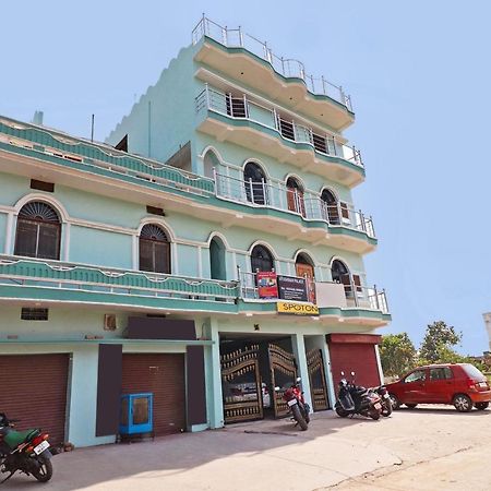 Spot On 37040 Hotel Ayushman Palace Bilaspur  Luaran gambar