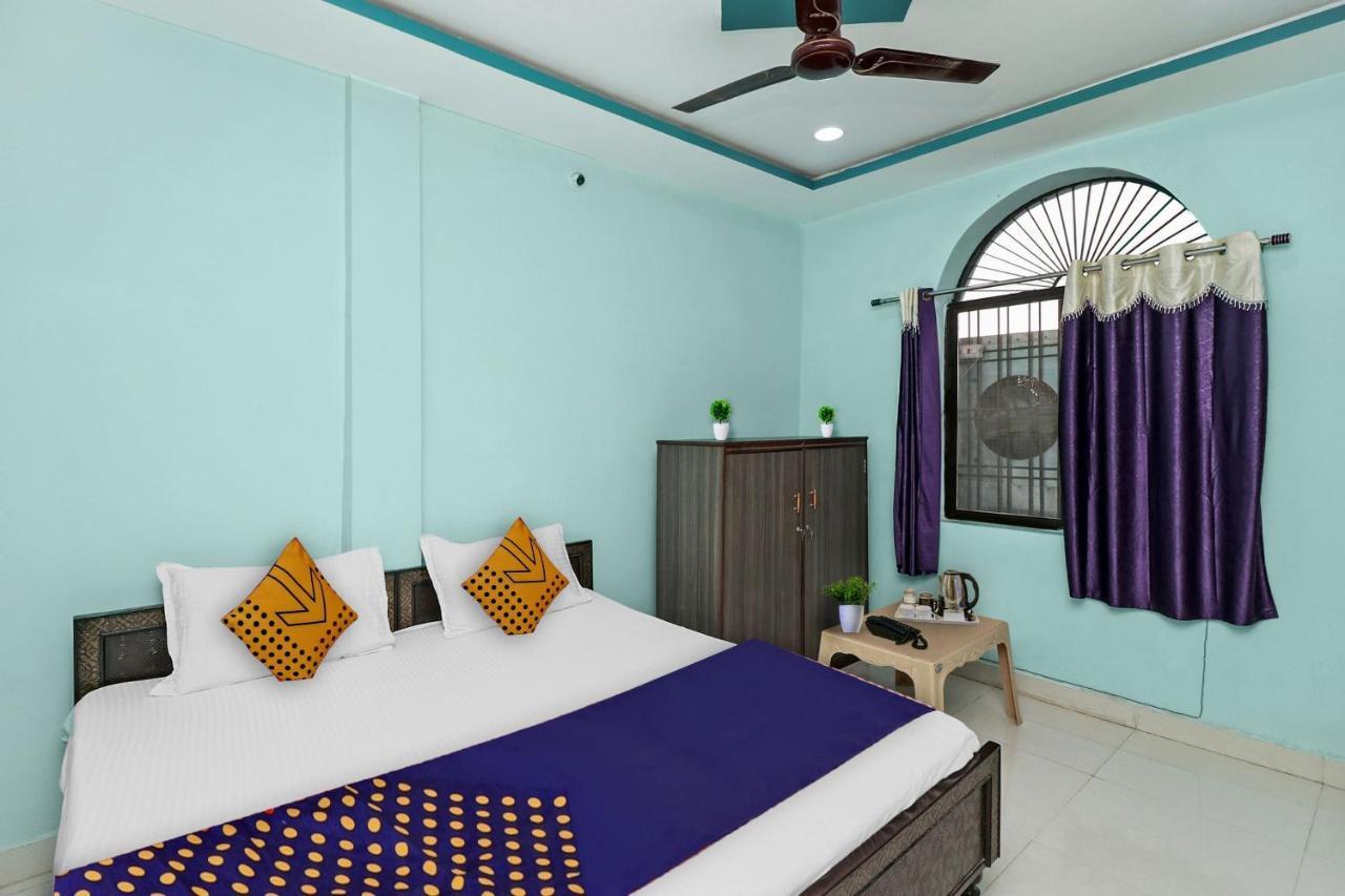Spot On 37040 Hotel Ayushman Palace Bilaspur  Luaran gambar